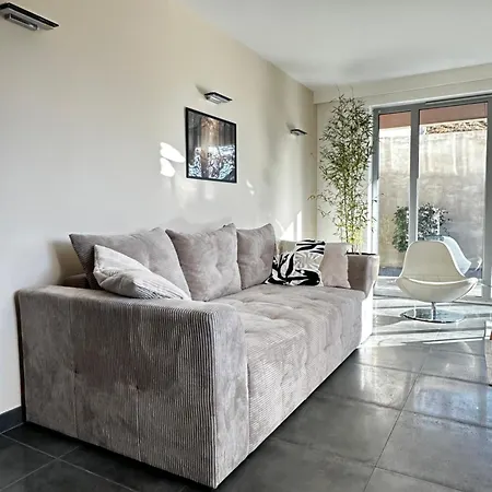 アパート Sudeckahill