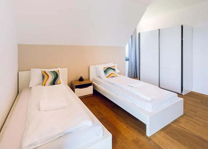 Sudeckahill Apartman *